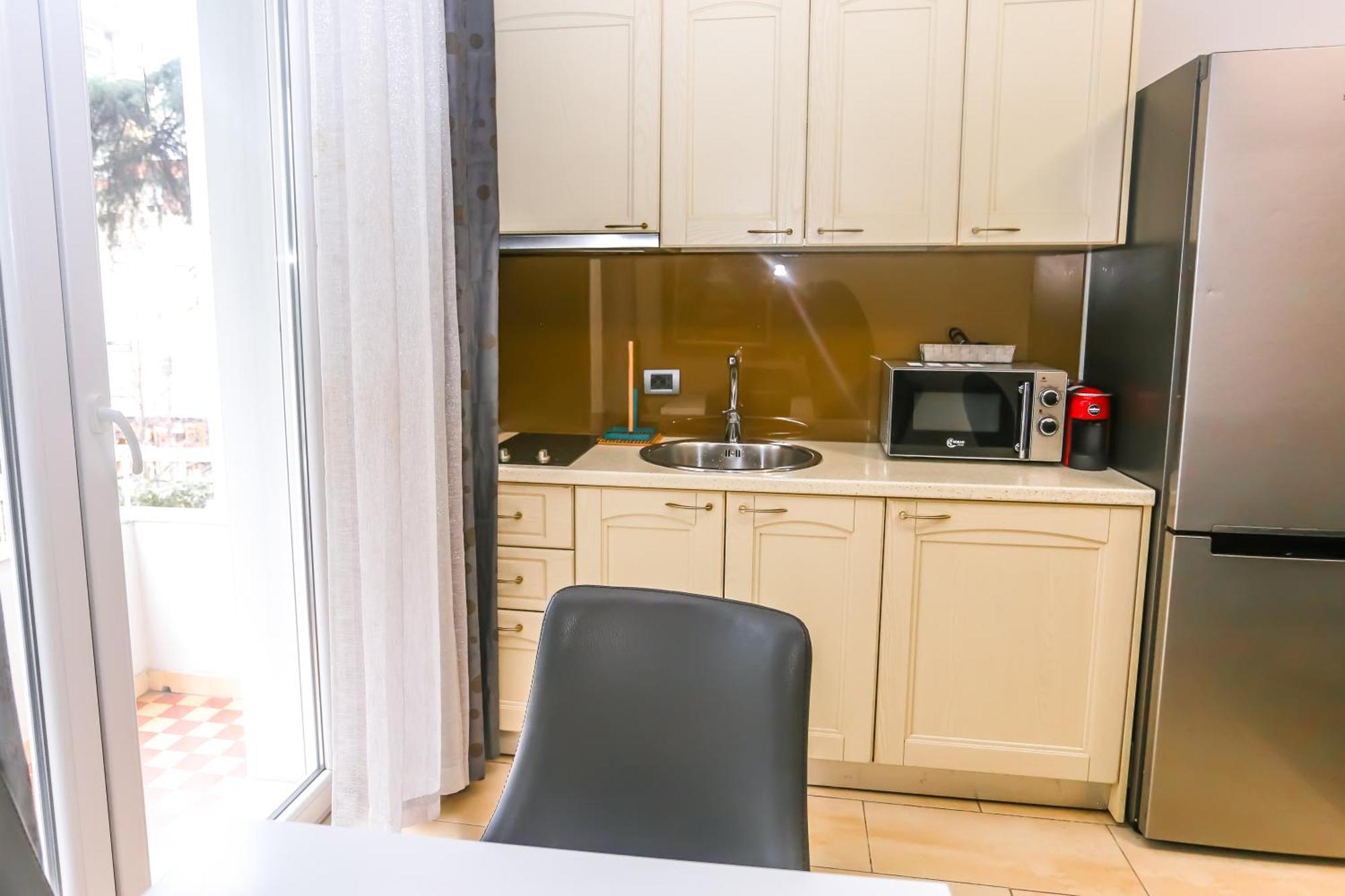 Viatirana By Shqiptrip Apartment Ngoại thất bức ảnh